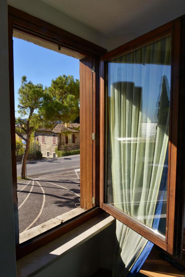 Taverna Affittacamere Gardone Riviera Eksteriør billede