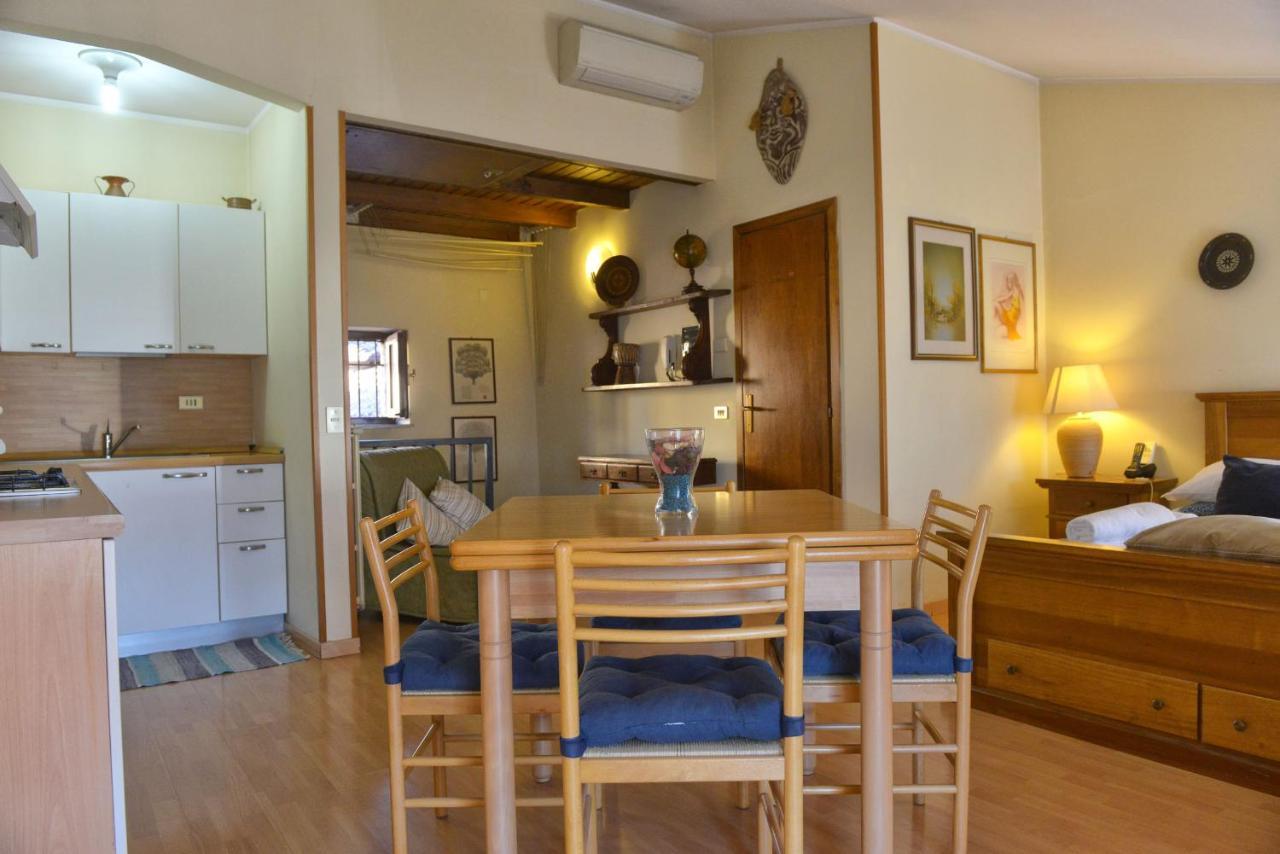 Taverna Affittacamere Gardone Riviera Eksteriør billede