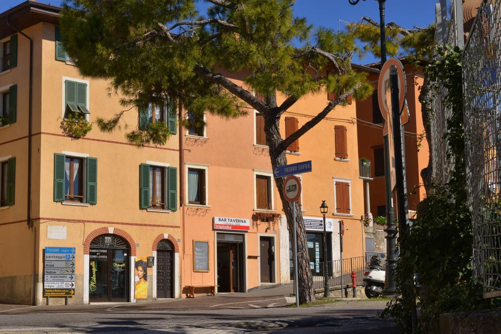 Taverna Affittacamere Gardone Riviera Eksteriør billede